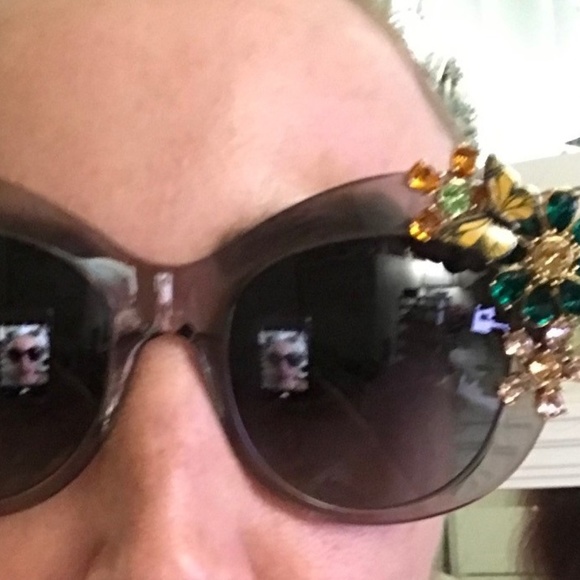 New Dolce&Gabbana Crystal Flower Glasses - Picture 6 of 7